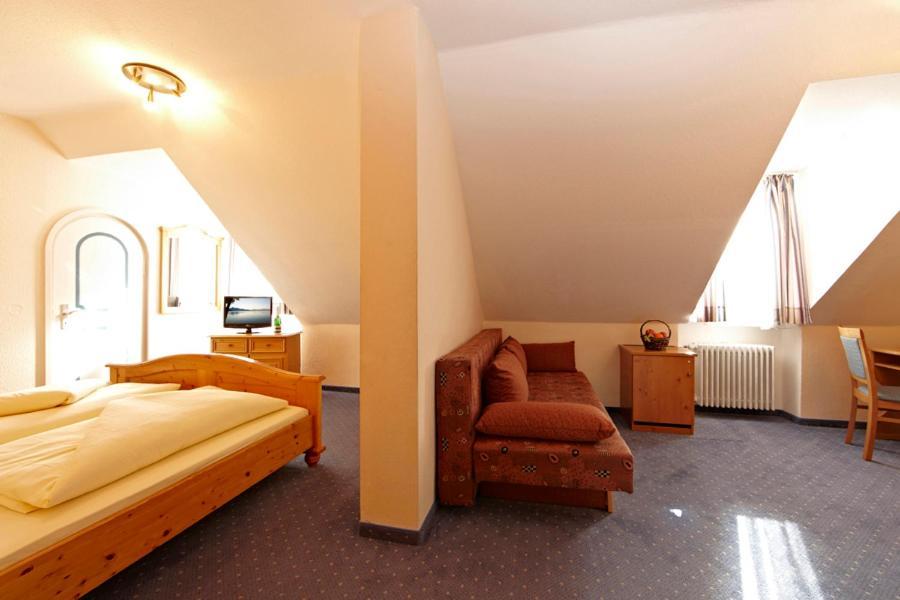 Hotel Vier Jahreszeiten Garmisch-Partenkirchen Værelse billede